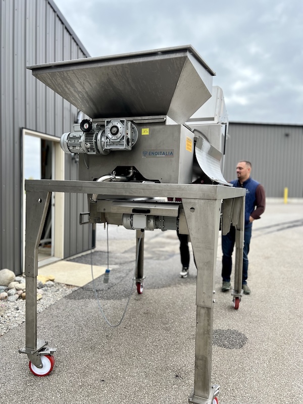 Stainless Steel Tanks and Oak Barrels